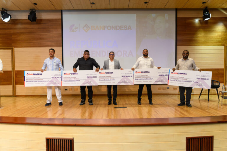 1-Ganadores-del-concurso-de-fotografia-periodistica-Erasmo-Martinez-1-scaled